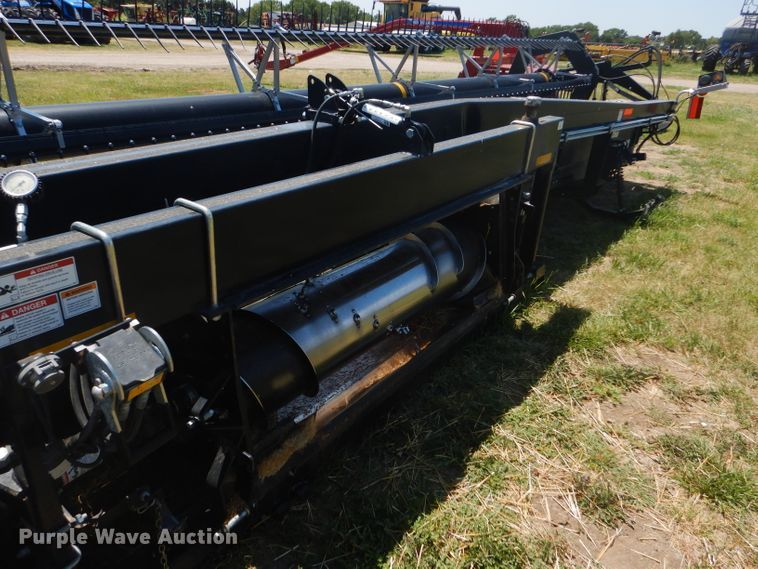 image for item FY9637 2015 Honey Bee SP36 Grain Belt rigid draper swather head