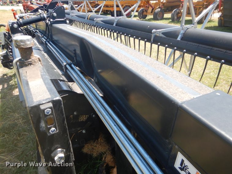 image for item FY9637 2015 Honey Bee SP36 Grain Belt rigid draper swather head