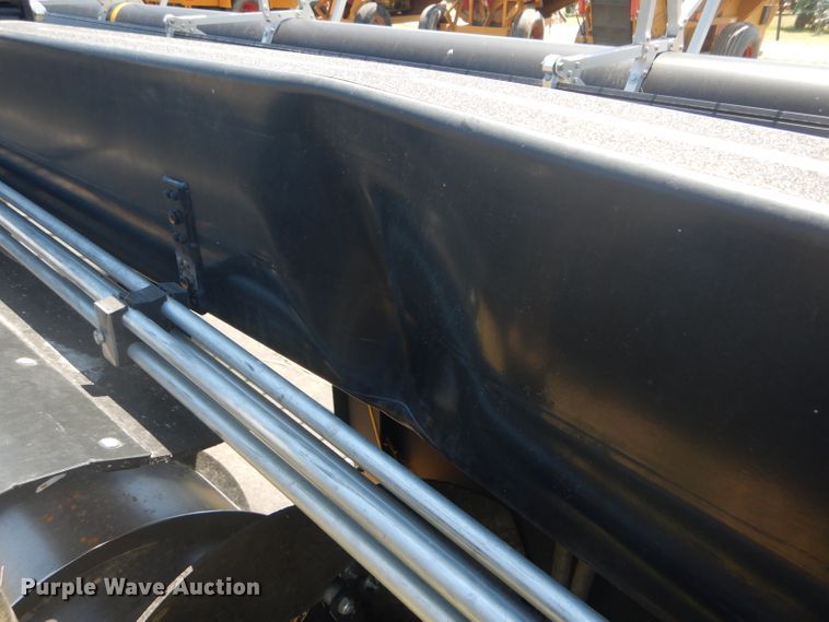 image for item FY9637 2015 Honey Bee SP36 Grain Belt rigid draper swather head