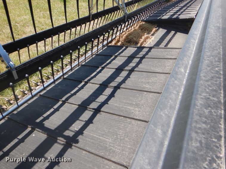 image for item FY9637 2015 Honey Bee SP36 Grain Belt rigid draper swather head