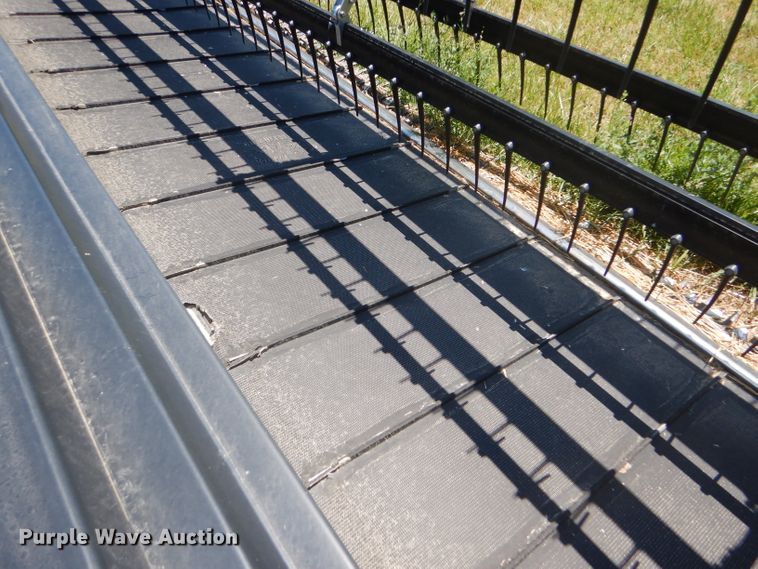 image for item FY9637 2015 Honey Bee SP36 Grain Belt rigid draper swather head