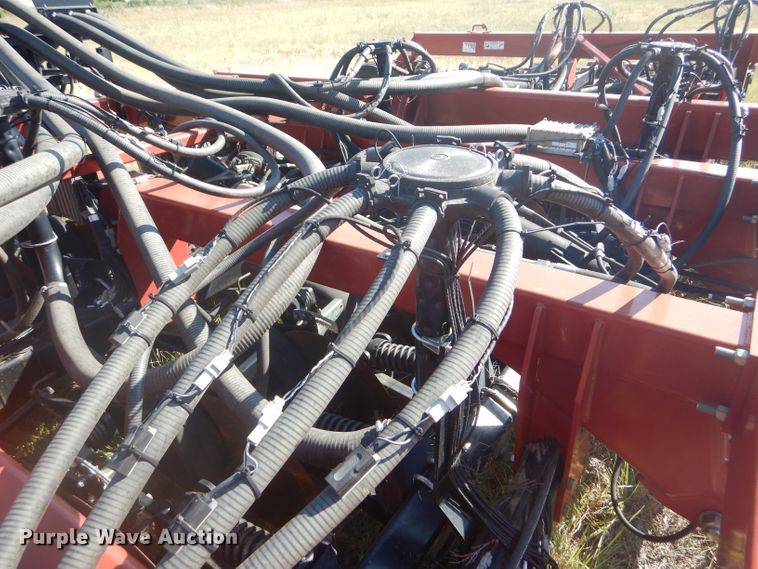 image for item FY9685 Case IH SDX40 no-till air seeder
