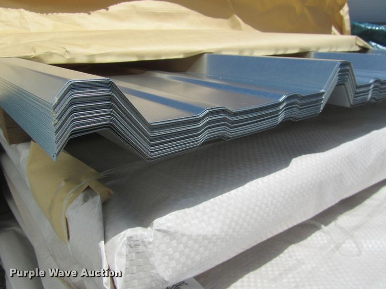 image for item G1862 (120) sheets of metal siding/roofing