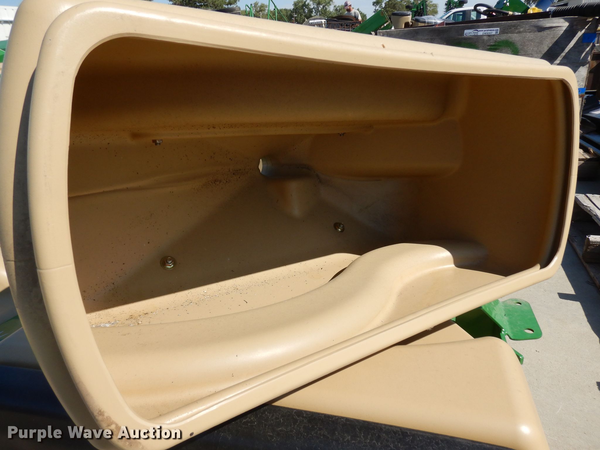 (5) seed hoppers in Assaria, KS Item DW9360 sold Purple Wave