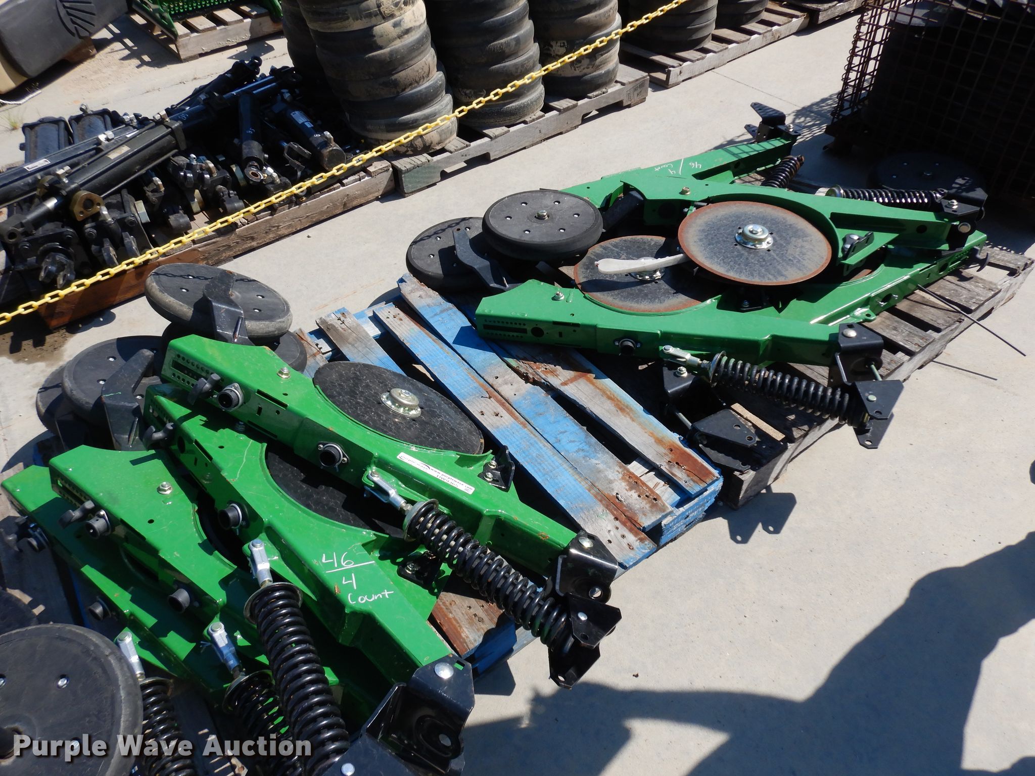 (8) short double disk opener row units in Assaria, KS Item DW9365
