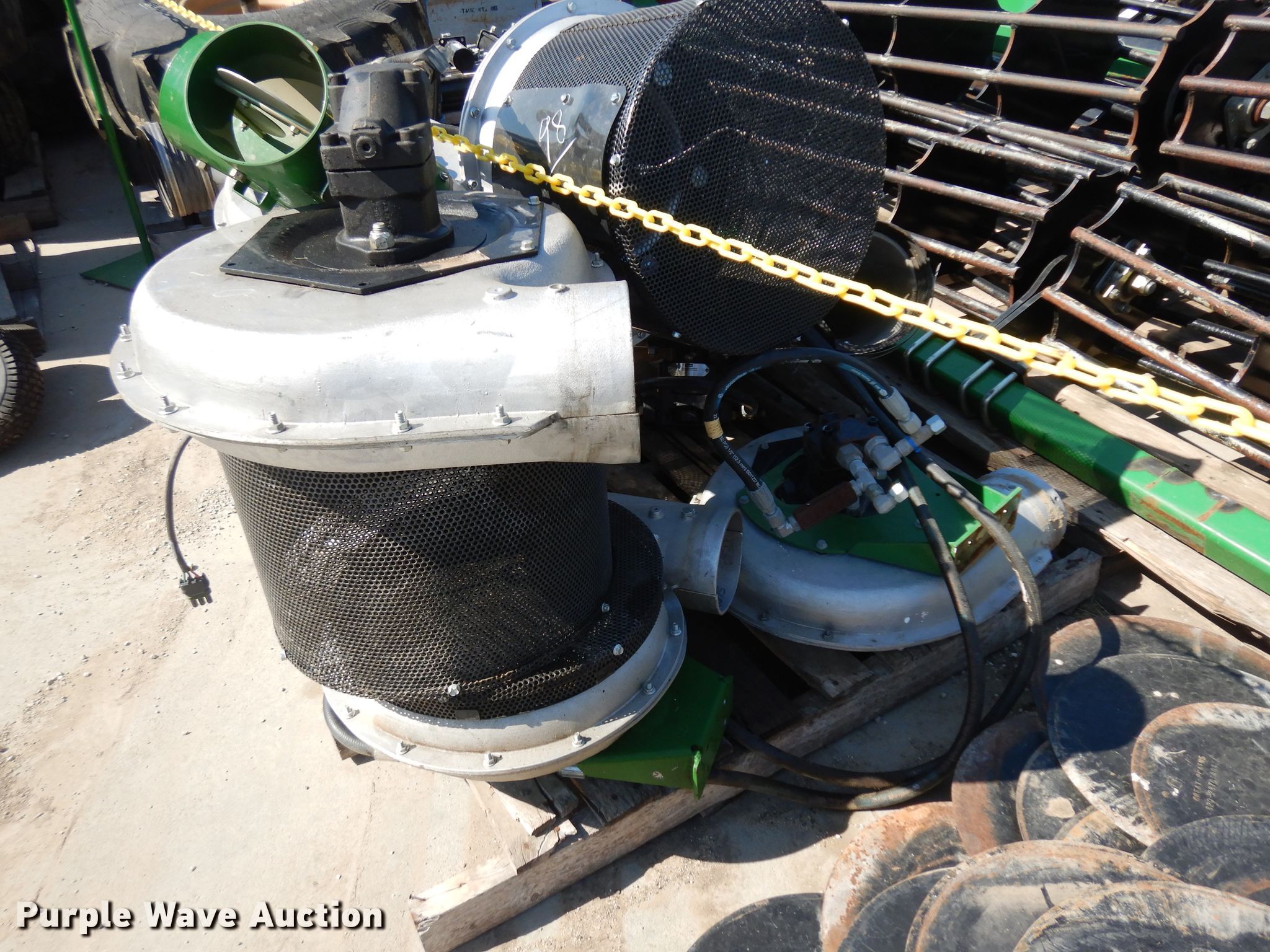 (5) Crary hydraulic fans in Assaria, KS Item DW9416 sold Purple Wave