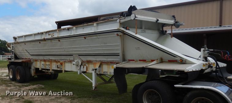 image for item DD3017 2003 Red River LB237 live bottom trailer