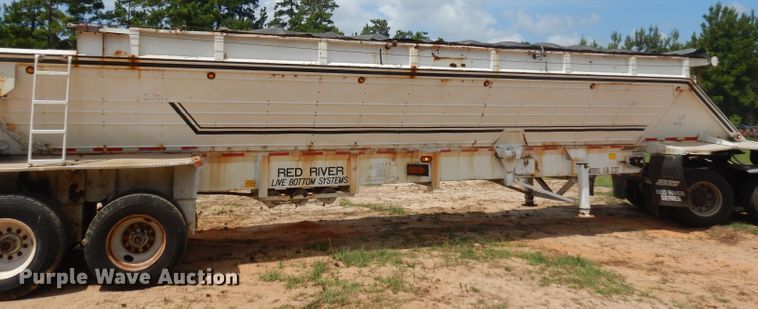 image for item DD3017 2003 Red River LB237 live bottom trailer