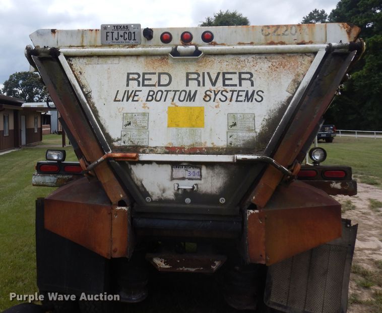 image for item DD3017 2003 Red River LB237 live bottom trailer