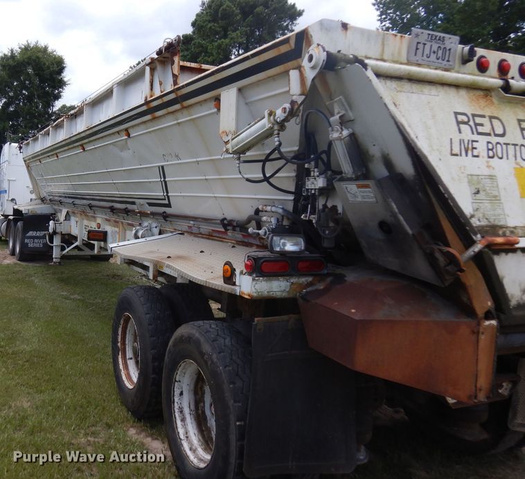 image for item DD3017 2003 Red River LB237 live bottom trailer