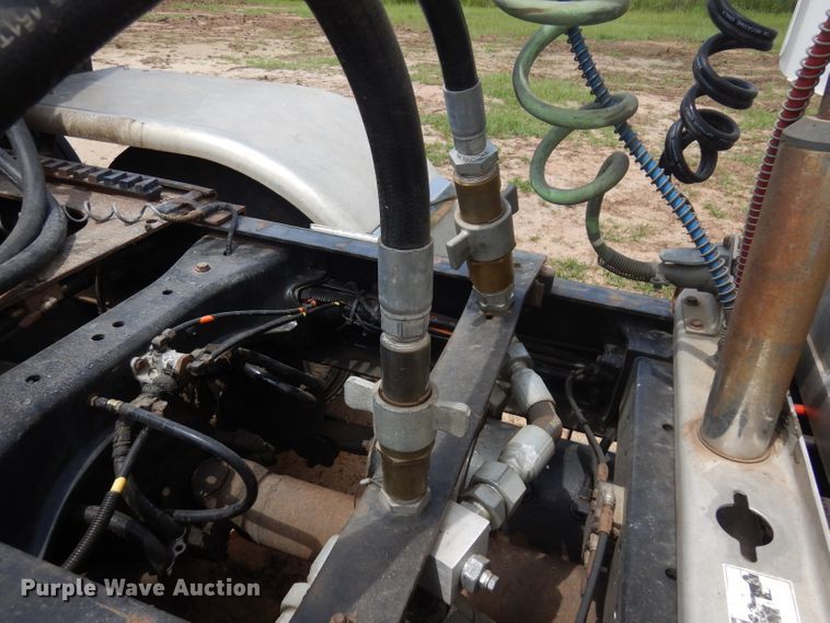 image for item DD3017 2003 Red River LB237 live bottom trailer