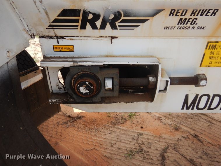 image for item DD3017 2003 Red River LB237 live bottom trailer