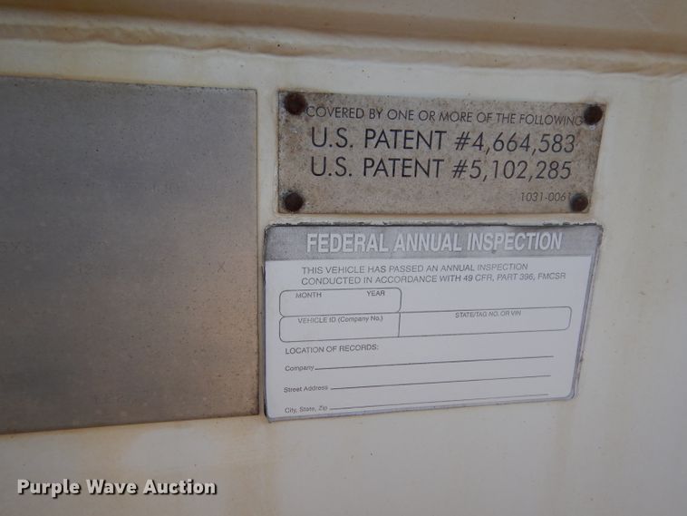 image for item DD3017 2003 Red River LB237 live bottom trailer