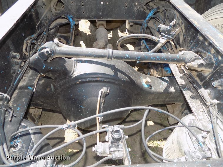 image for item DE7747 1996 Freightliner FLD112 semi truck