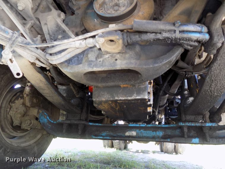 image for item DE7747 1996 Freightliner FLD112 semi truck