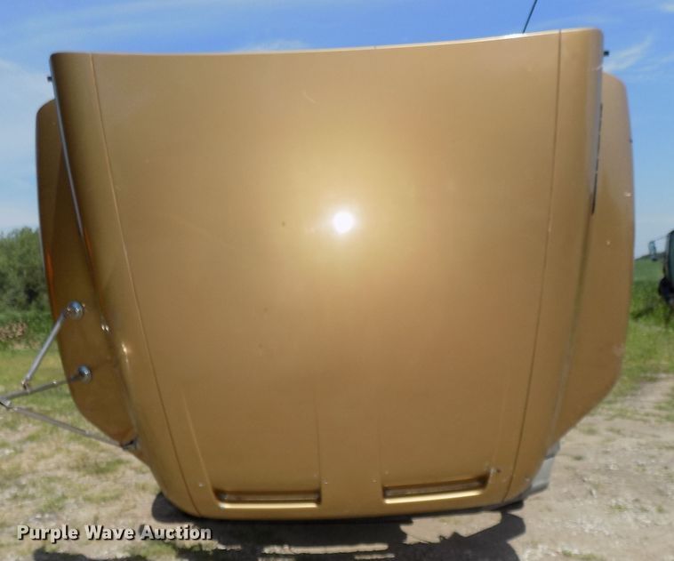 image for item DE7748 1993 Ford Aeromax LTL9000 semi truck