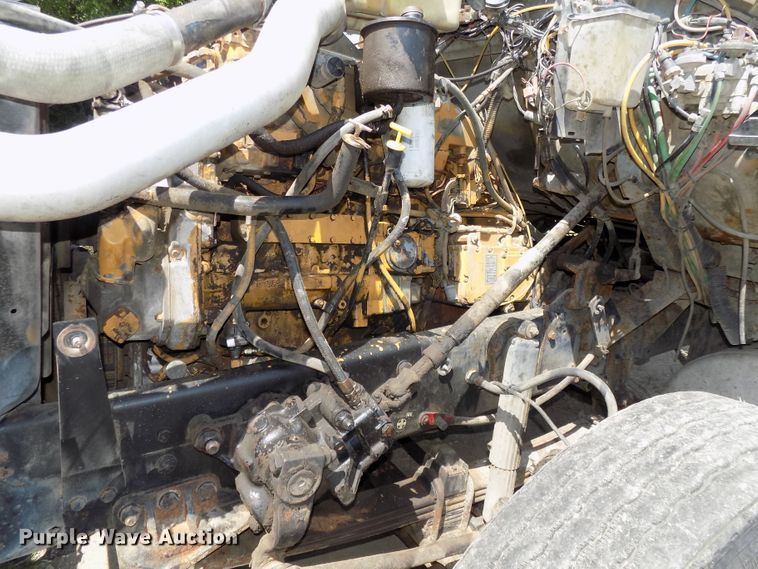 image for item DE7748 1993 Ford Aeromax LTL9000 semi truck