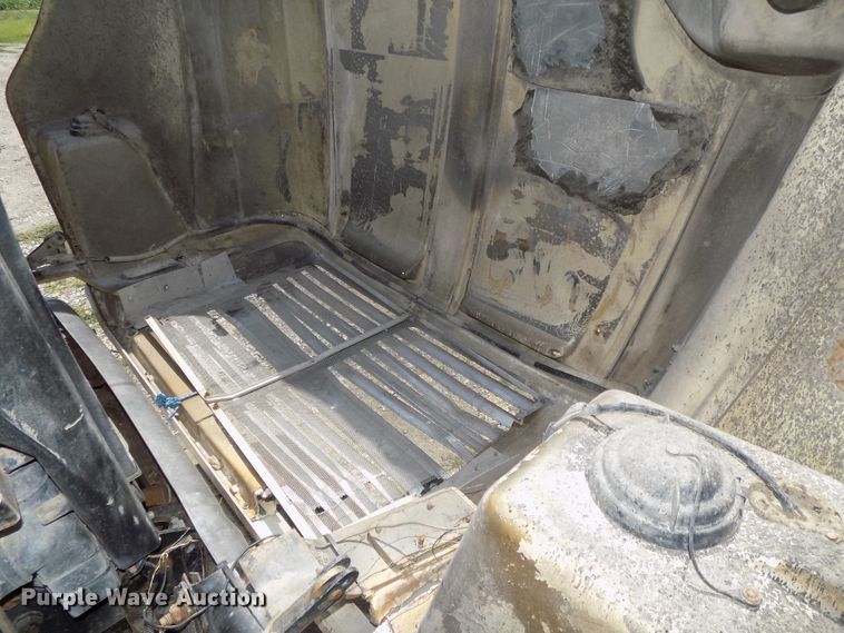 image for item DE7748 1993 Ford Aeromax LTL9000 semi truck