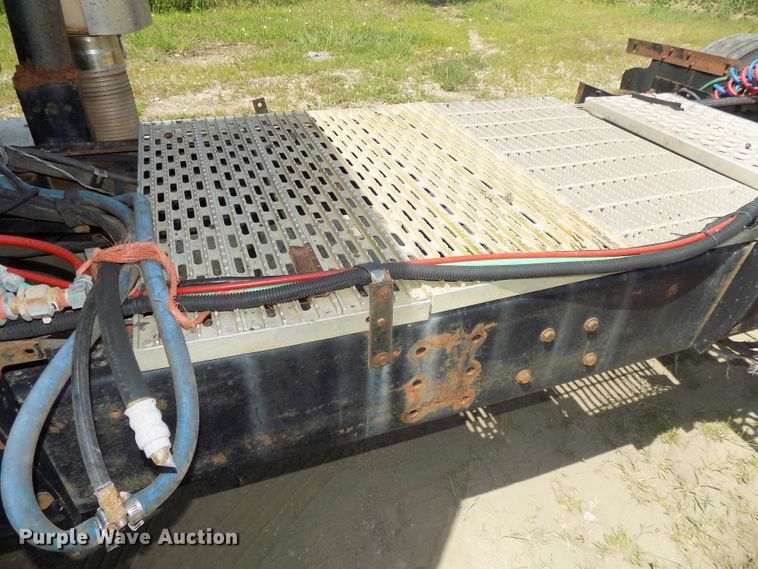 image for item DE7748 1993 Ford Aeromax LTL9000 semi truck