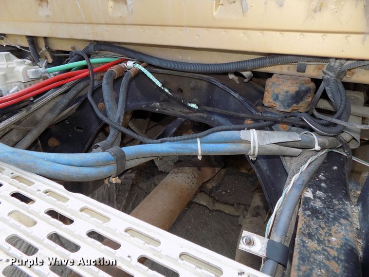 image for item DE7748 1993 Ford Aeromax LTL9000 semi truck