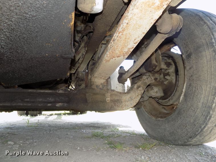 image for item DE7748 1993 Ford Aeromax LTL9000 semi truck