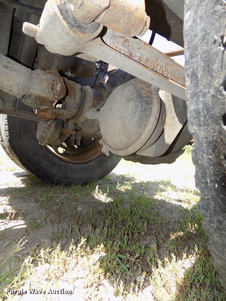 image for item DE7748 1993 Ford Aeromax LTL9000 semi truck