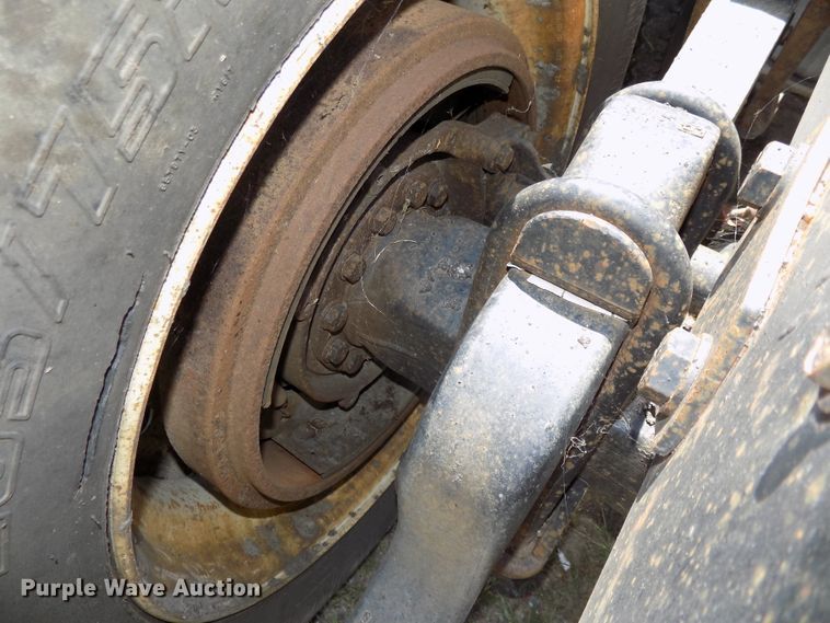 image for item DE7748 1993 Ford Aeromax LTL9000 semi truck