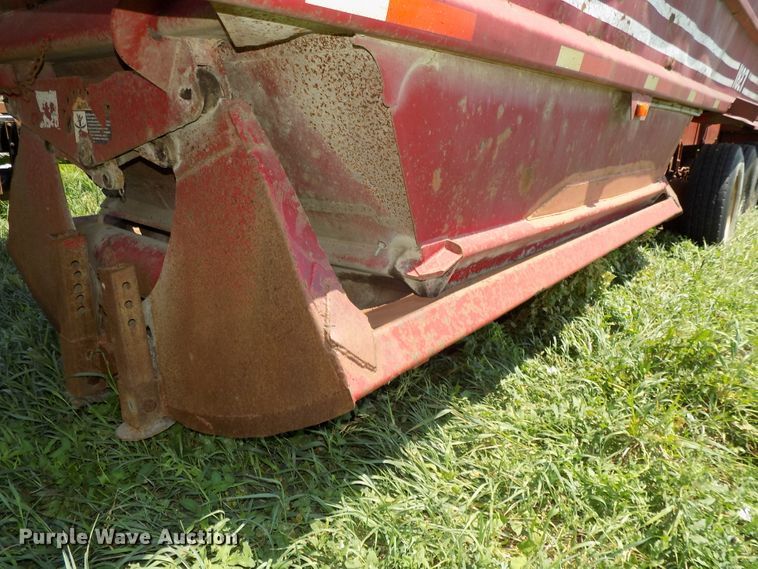 image for item DE7749 1981 Load King 1827 bottom dump trailer