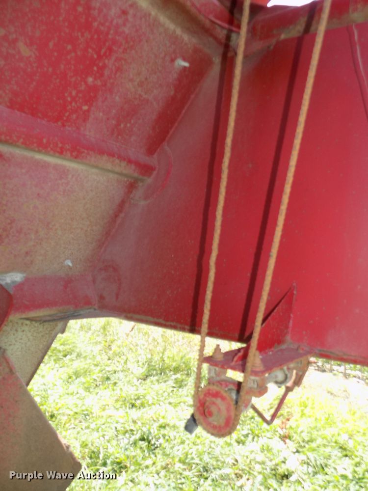 image for item DE7749 1981 Load King 1827 bottom dump trailer