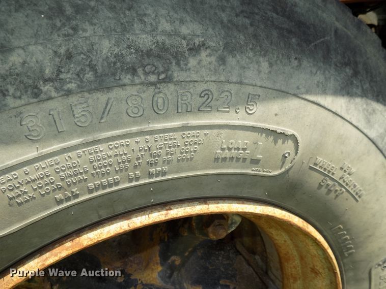 image for item DE7749 1981 Load King 1827 bottom dump trailer