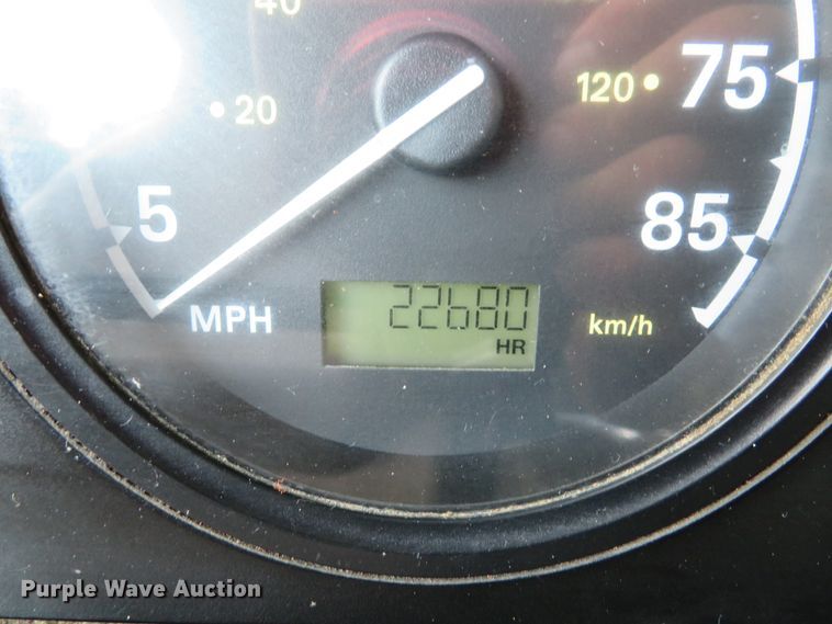 image for item DE8216 2004 Sterling L-Line semi truck