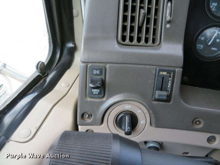 image for item DE8216 2004 Sterling L-Line semi truck