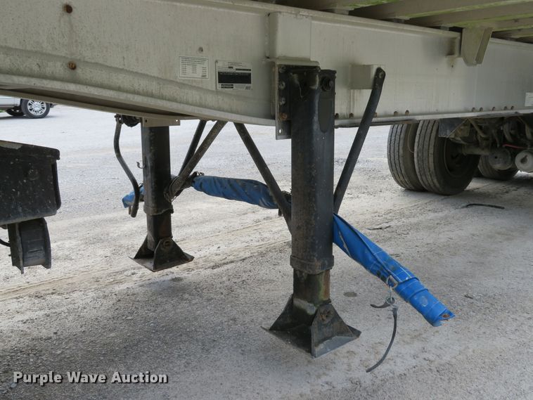 image for item DE8217 2001 East end dump trailer