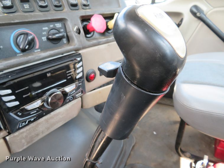 image for item DE8218 2004 Sterling A-Line semi truck