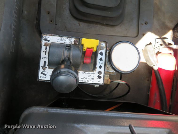 image for item DE8218 2004 Sterling A-Line semi truck