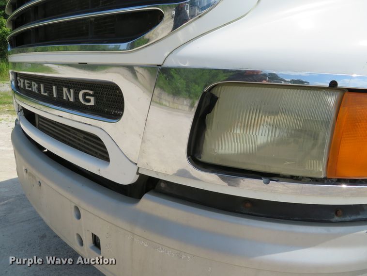 image for item DE8218 2004 Sterling A-Line semi truck