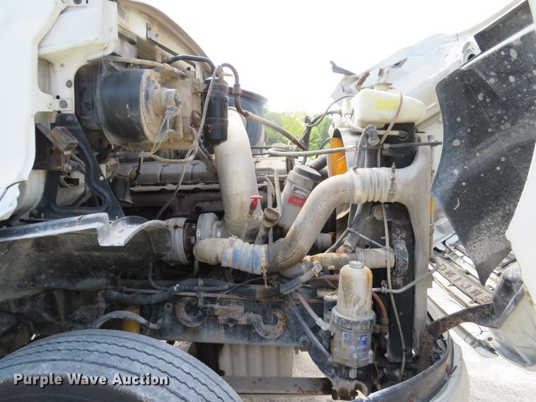 image for item DE8218 2004 Sterling A-Line semi truck