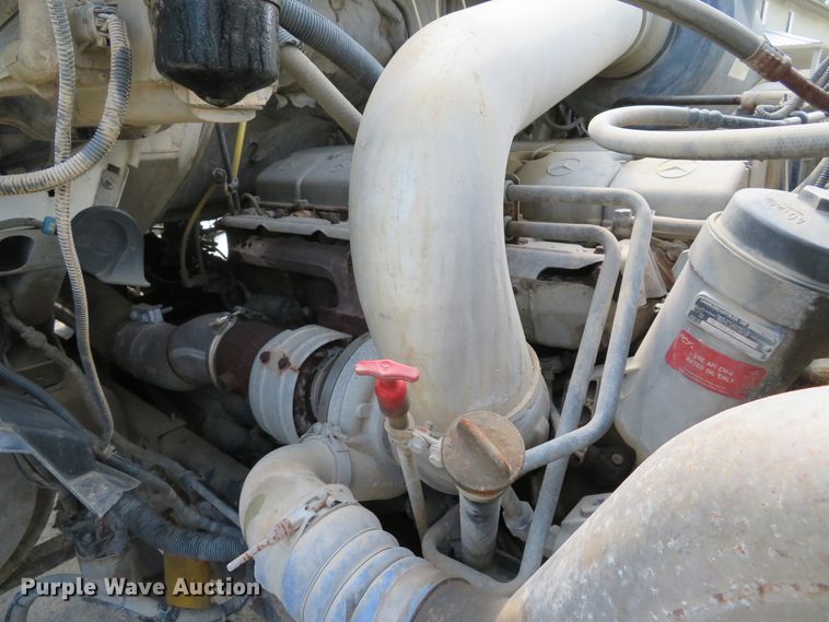 image for item DE8218 2004 Sterling A-Line semi truck