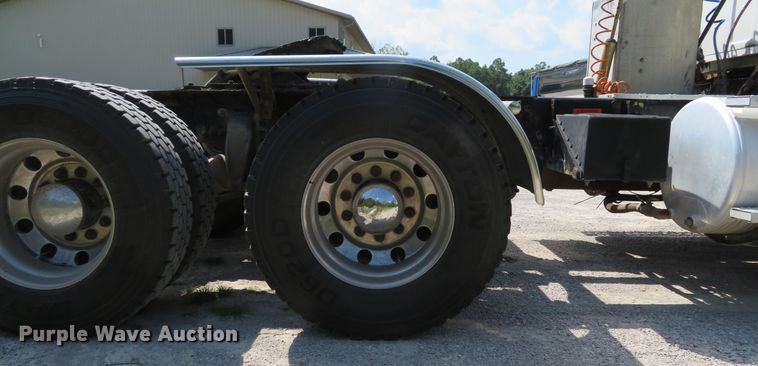 image for item DE8218 2004 Sterling A-Line semi truck