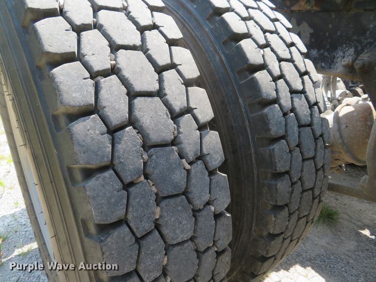 image for item DE8218 2004 Sterling A-Line semi truck