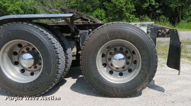 image for item DE8218 2004 Sterling A-Line semi truck