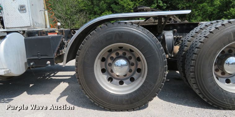 image for item DE8218 2004 Sterling A-Line semi truck