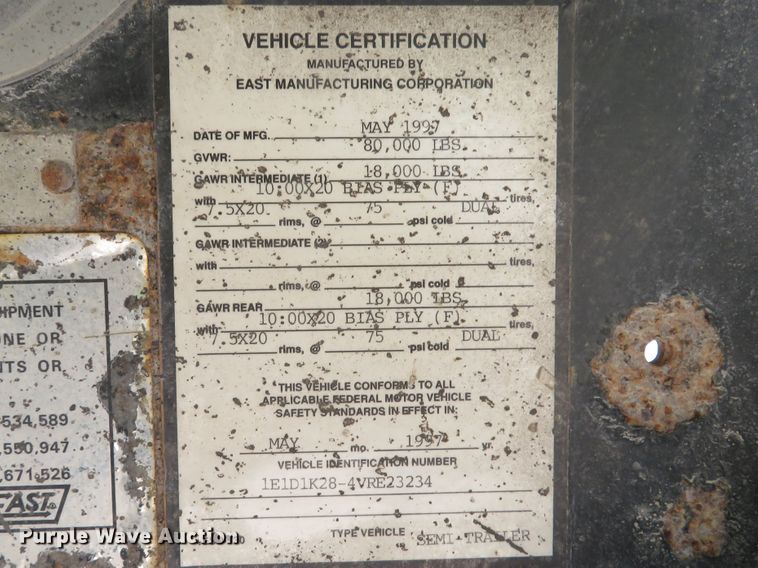 image for item DE8219 1997 East end dump trailer