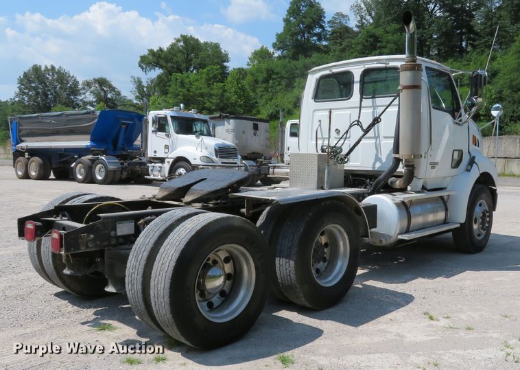 image for item DE8220 2004 Sterling A-Line semi truck