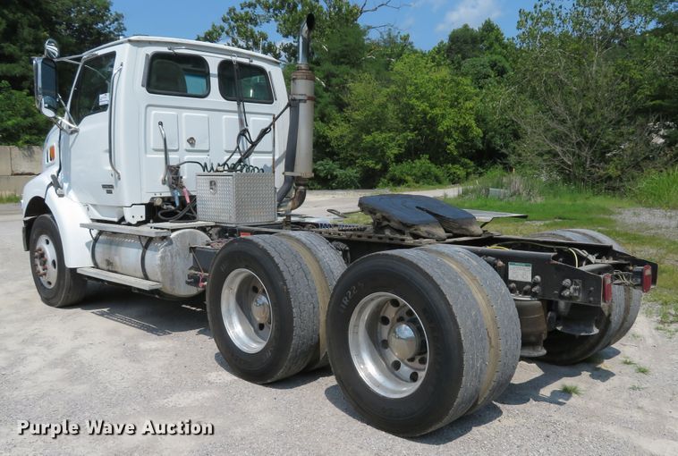 image for item DE8220 2004 Sterling A-Line semi truck