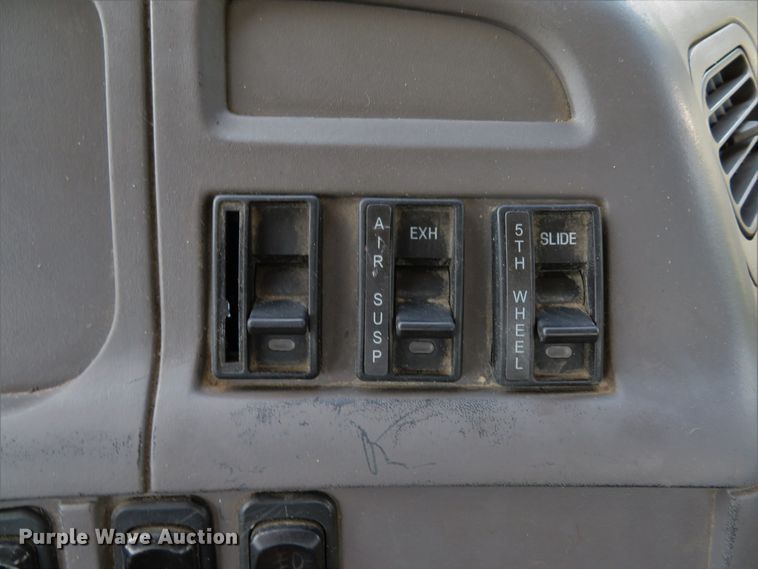 image for item DE8220 2004 Sterling A-Line semi truck