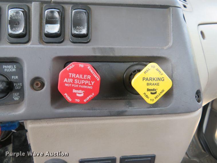 image for item DE8220 2004 Sterling A-Line semi truck