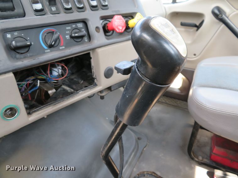 image for item DE8220 2004 Sterling A-Line semi truck