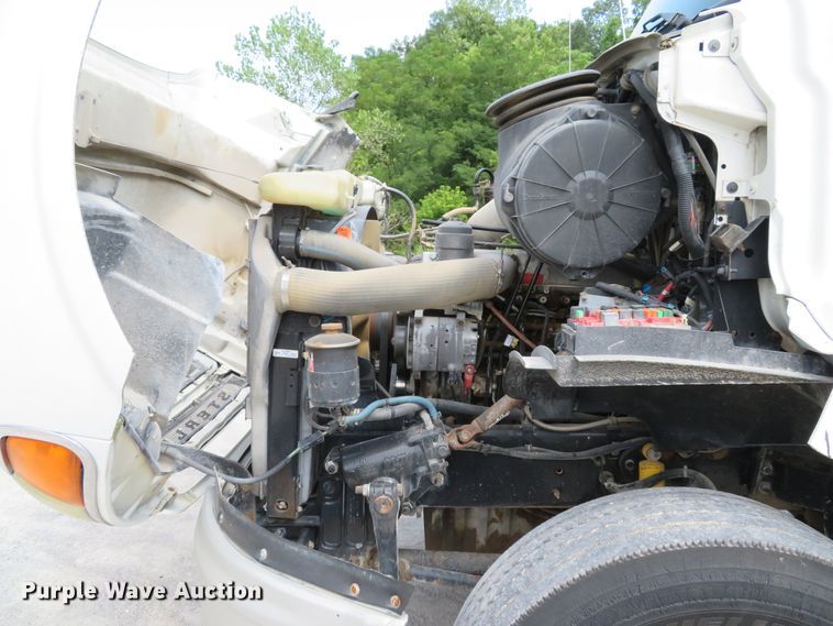 image for item DE8220 2004 Sterling A-Line semi truck