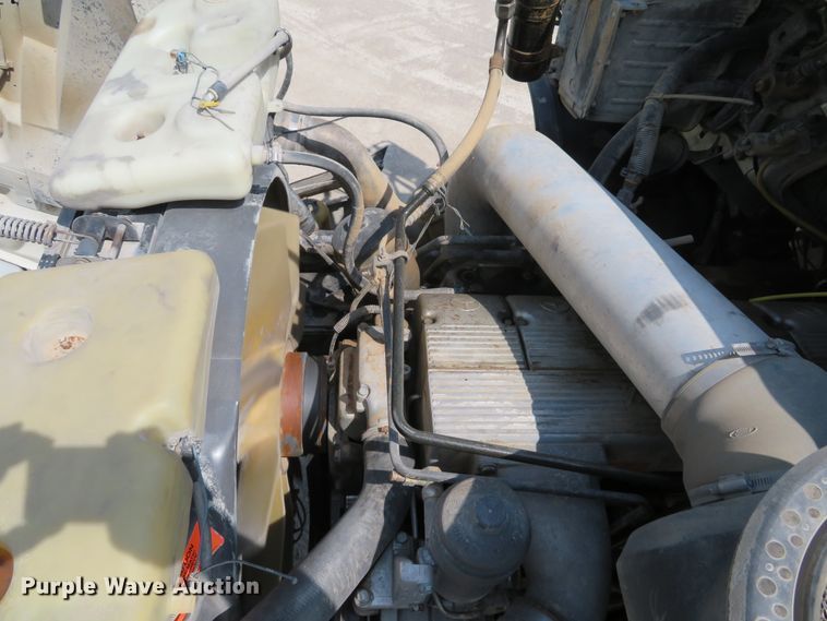 image for item DE8220 2004 Sterling A-Line semi truck